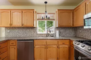 2301 SW Rosario Pl, Oak Harbor, WA 98277 - Photo 7