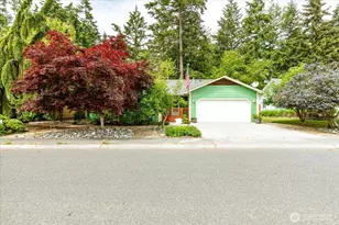 2301 SW Rosario Pl, Oak Harbor, WA 98277 - Photo 3