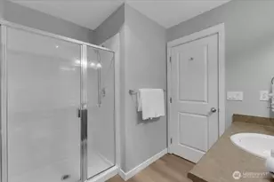22653 Alder Crest Ln, Redmond, WA 98053 - Photo 23