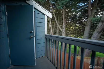 16817 Larch Way #D206, Lynnwood, WA 98037 - Photo 31
