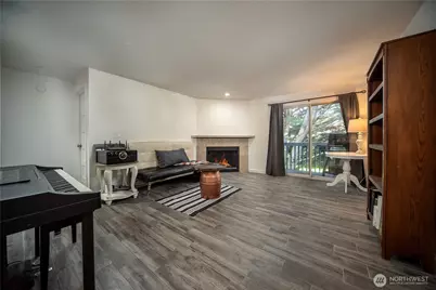 16817 Larch Way #D206, Lynnwood, WA 98037 - Photo 11