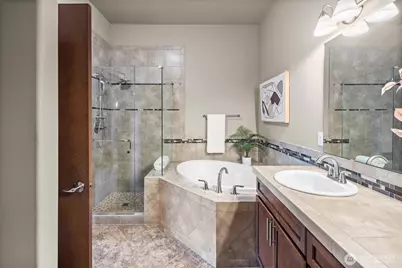 4005 NE 3rd Place #E, Renton, WA 98056 - Photo 13