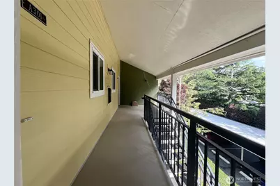 12511 SE 41st Place #A301, Bellevue, WA 98006 - Photo 15