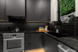 1331 102nd Ave NE, Bellevue, WA 98004 - Photo 13