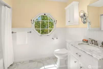 818 E Edgar Street, Seattle, WA 98102 - Photo 27