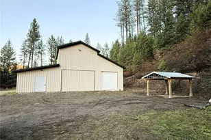 30543 Hwy 20 E, Republic, WA 99166 - Photo 1