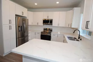 6820 S Alaska St, Tacoma, WA 98408 - Photo 7