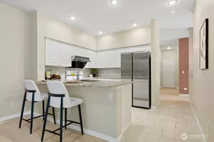 6699 SE Cougar Mountain Way, Bellevue, WA 98006 - Photo 15
