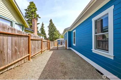 828 Tyler Street, Port Townsend, WA 98368 - Photo 33