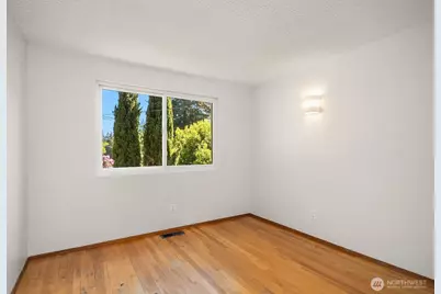 200 154th Place SE, Bellevue, WA 98007 - Photo 15