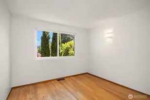 200 154th Pl SE, Bellevue, WA 98007 - Photo 15