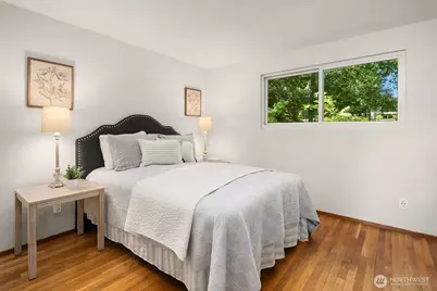 200 154th Place SE, Bellevue, WA 98007 - Photo 11