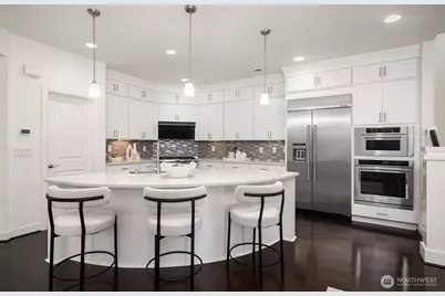 1270 Pine Crest Circle NE, Issaquah, WA 98029 - Photo 5