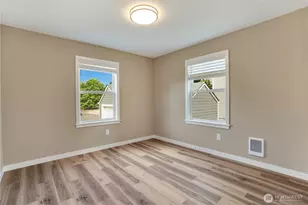 7611 27th St W, Tacoma, WA 98466 - Photo 11
