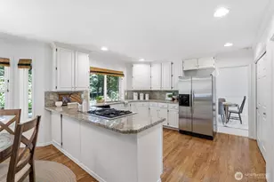 22716 NE 25th Way, Sammamish, WA 98074 - Photo 11