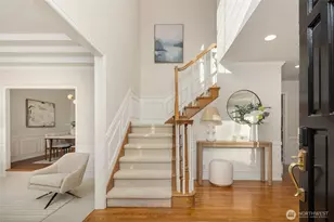 1010 106th Ave SE, Bellevue, WA 98004 - Photo 3