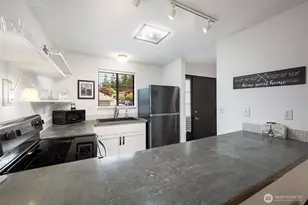 8017 196th St SW, Edmonds, WA 98026 - Photo 13