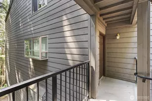 12517 NE 23rd Pl, Bellevue, WA 98005 - Photo 31
