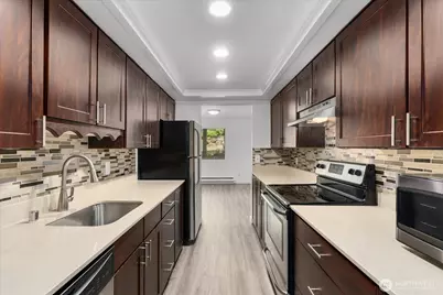 12517 NE 23rd Place #A3, Bellevue, WA 98005 - Photo 9