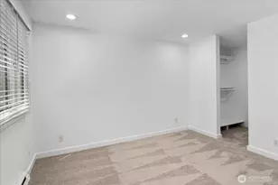 12517 NE 23rd Pl, Bellevue, WA 98005 - Photo 19
