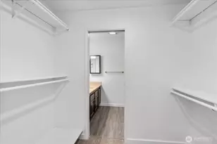 12517 NE 23rd Pl, Bellevue, WA 98005 - Photo 21