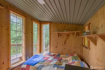 14121 Beaver Drive SE, Rainier, WA 98576 - Photo 13