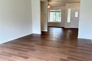 2137 Springview Dr NE, Olympia, WA 98506 - Photo 3