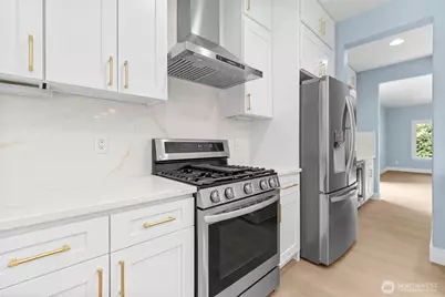 21927 45th Ave SE, Bothell, WA 98021 - Photo 17