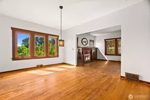 515 N 41st St, Seattle, WA 98103 - Photo 11