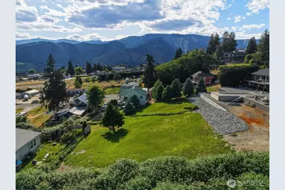 241 Lakeshore Drive, Manson, WA 98831 - Photo 3