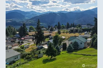 241 Lakeshore Drive, Manson, WA 98831 - Photo 27