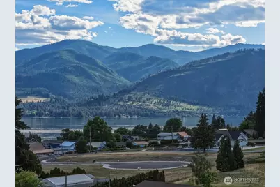 241 Lakeshore Drive, Manson, WA 98831 - Photo 17