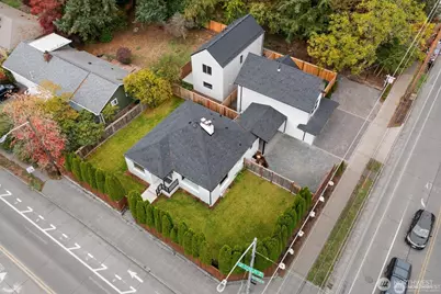 13007 1st Avenue NE, Seattle, WA 98125 - Photo 15