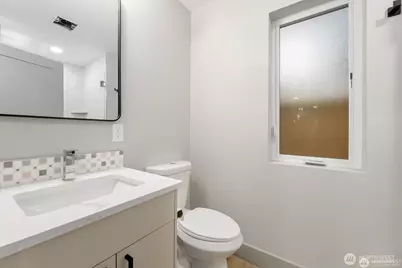 13007 1st Avenue NE, Seattle, WA 98125 - Photo 5