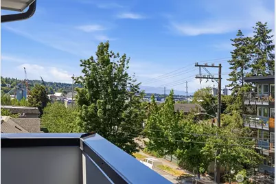 105 F NW 39 Th Street, Seattle, WA 98107 - Photo 19