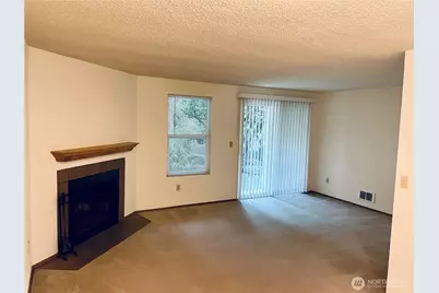 19857 25th Avenue NE #102, Shoreline, WA 98155 - Photo 3