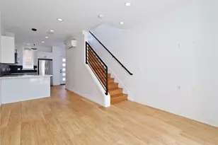 14023 Greenwood Ave N, Seattle, WA 98133 - Photo 11