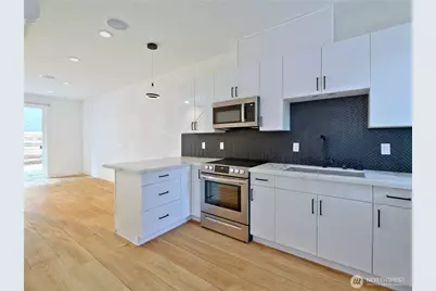 14023 Greenwood Avenue N #C, Seattle, WA 98133 - Photo 3