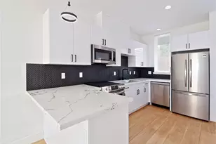 14023 Greenwood Ave N, Seattle, WA 98133 - Photo 5