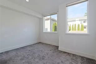 14023 Greenwood Ave N, Seattle, WA 98133 - Photo 15