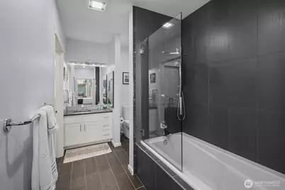 2000 Alaskan Way #453, Seattle, WA 98121 - Photo 19