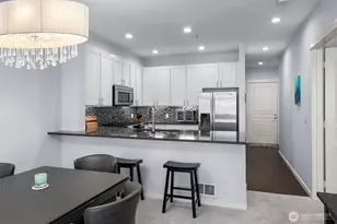 2000 Alaskan Wy, Seattle, WA 98121 - Photo 9