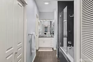 2000 Alaskan Wy, Seattle, WA 98121 - Photo 17