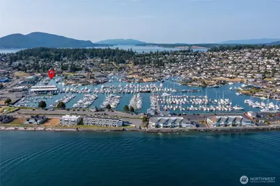1909 Skyline Way #F, Anacortes, WA 98221 - Photo 17
