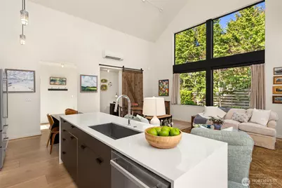 4670 Flying Goat Avenue NE, Bainbridge Island, WA 98110 - Photo 15