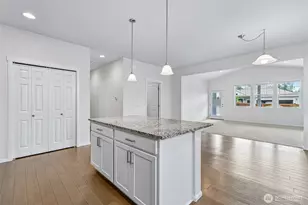 353 S 48th Pl, Mount Vernon, WA 98274 - Photo 17