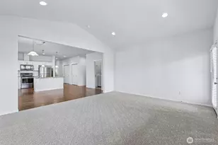 353 S 48th Pl, Mount Vernon, WA 98274 - Photo 5