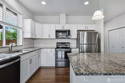 353 S 48th Place, Mount Vernon, WA 98274 - Photo 13