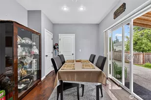 5007 NE 6th St, Renton, WA 98059 - Photo 9