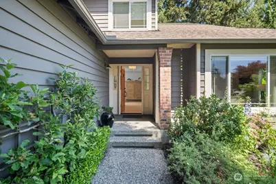 15732 111th Avenue NE, Bothell, WA 98011 - Photo 3